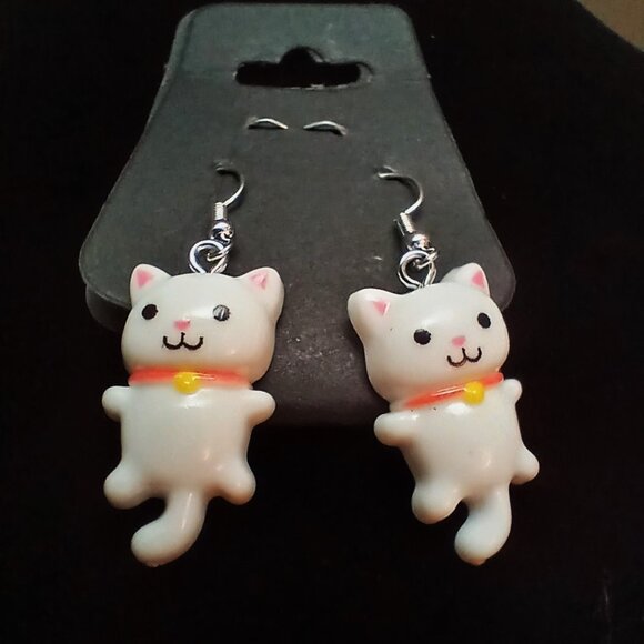 Cute plastic cat / kitten earrings for pierced ears. Dangle/ drop hook style. - Picture 1 of 1